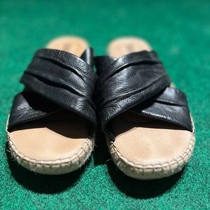 Born sandals size 8